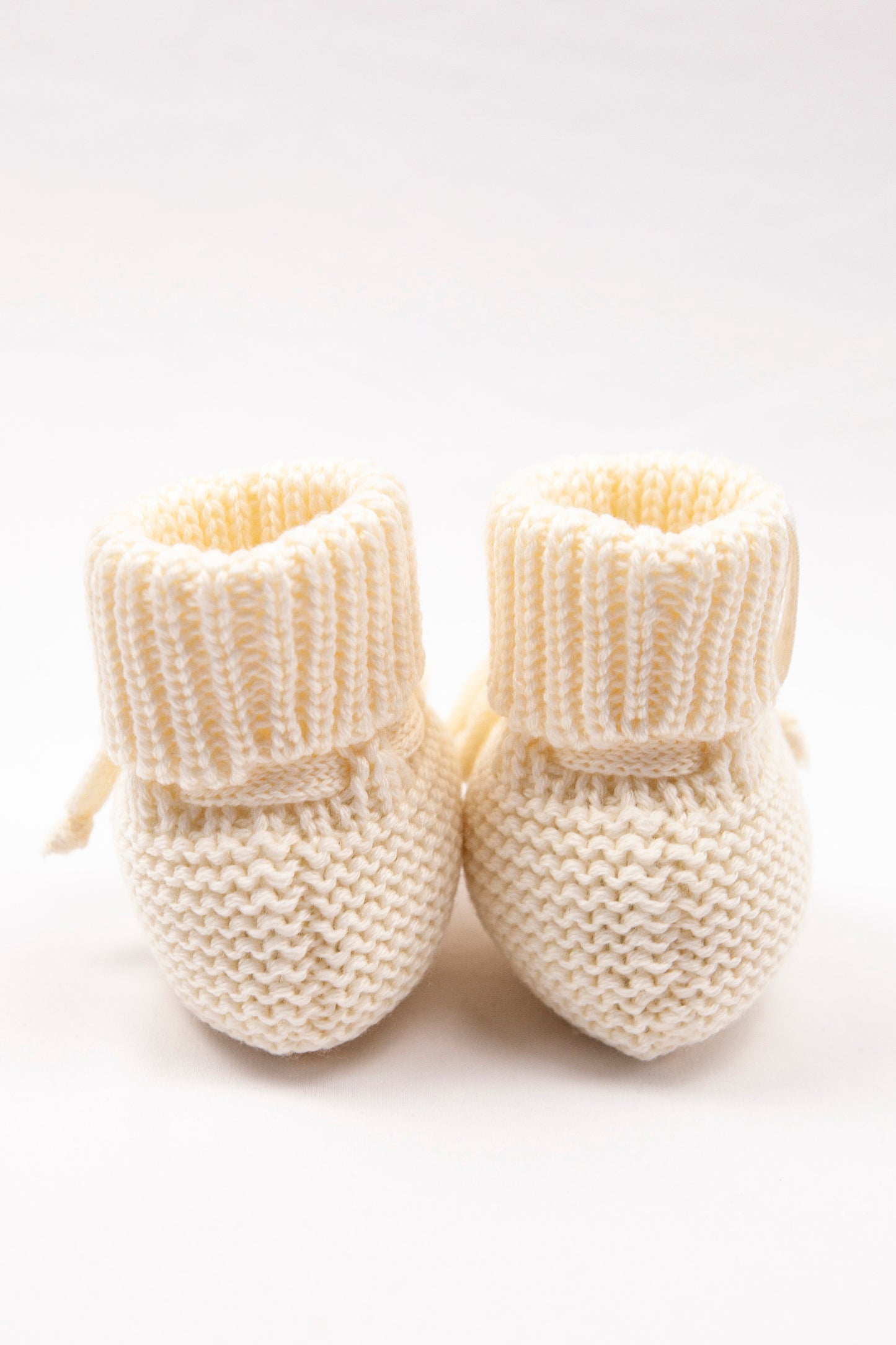 Cream merino wool baby booties additional angle – fine Italian merino, Lillemy