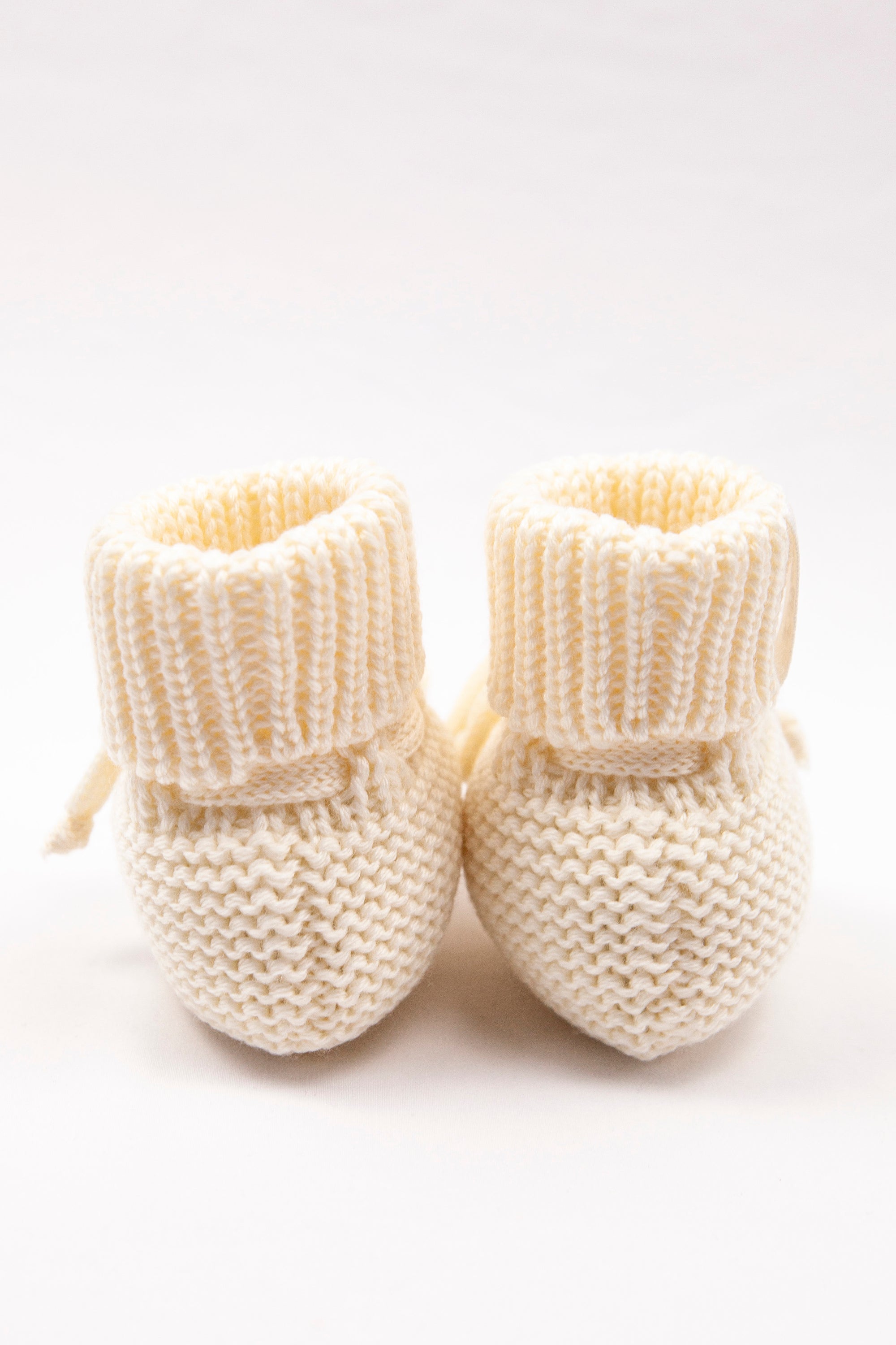 Cream merino wool baby booties additional angle – fine Italian merino, Lillemy