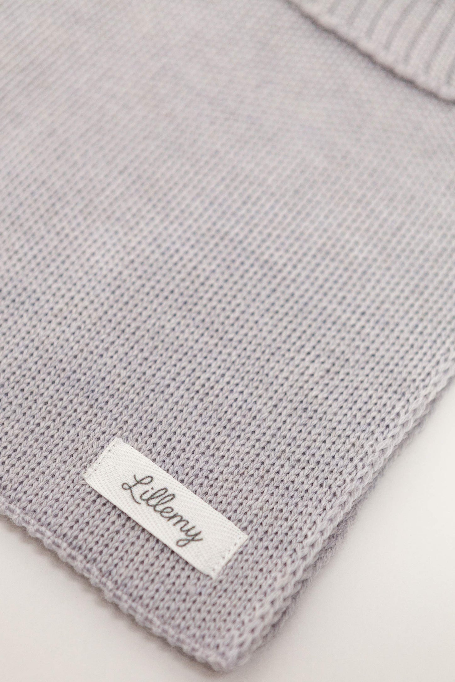 grey merino wool neck warmer detail – fine knit turtleneck, Italian merino