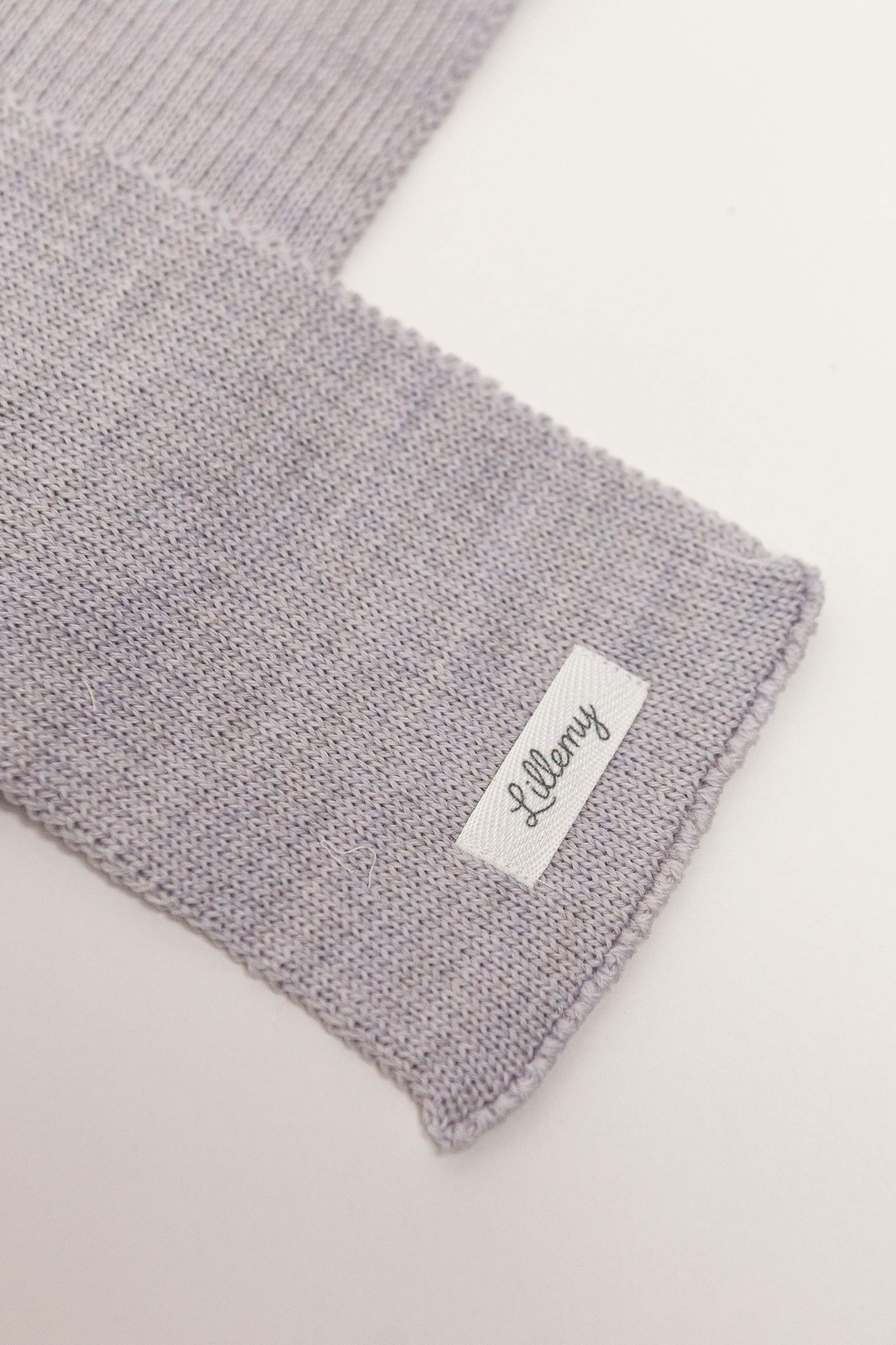 grey merino wool baby scarf detail – fine knit, naturally breathable