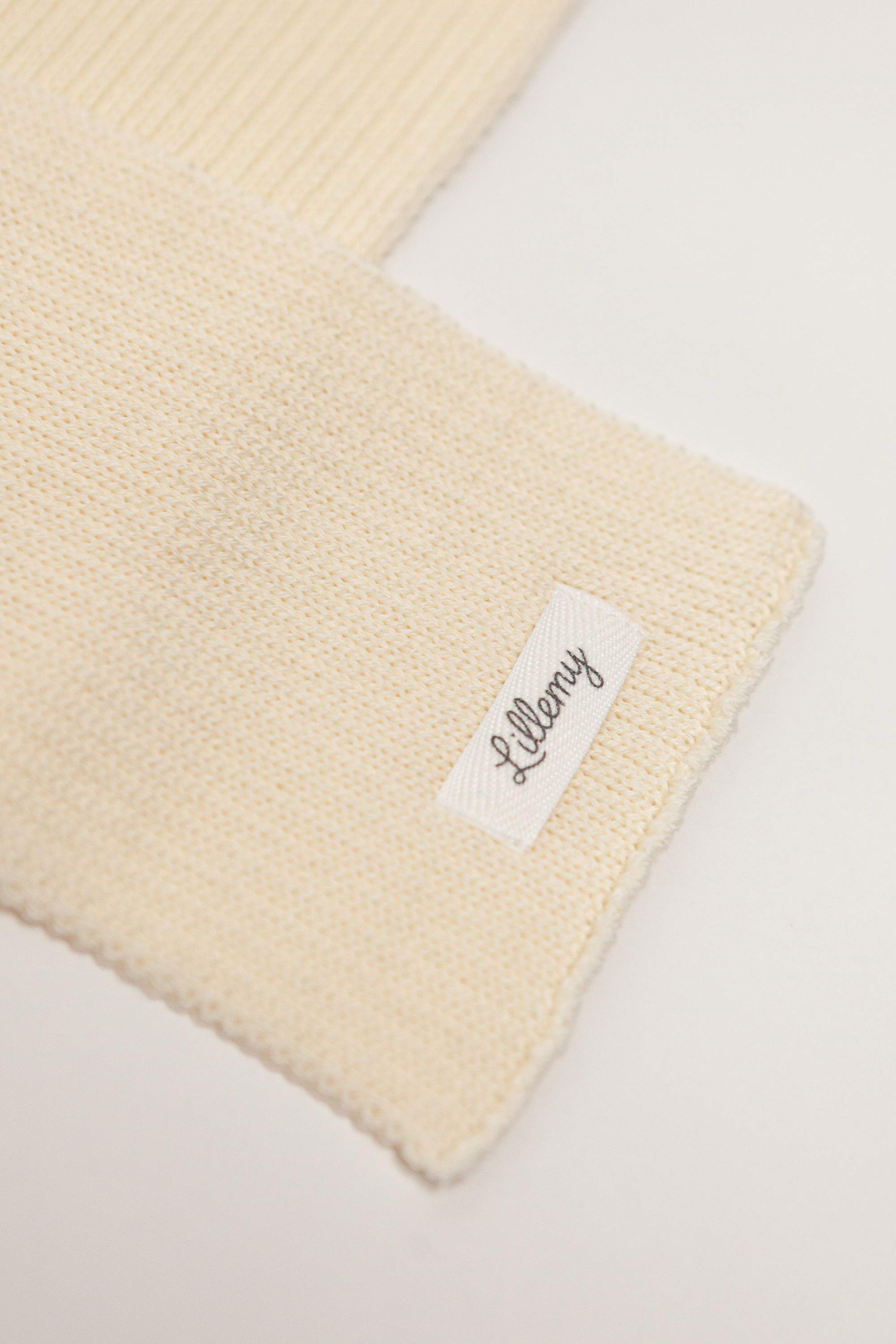 cream merino wool baby scarf detail – fine knit, naturally breathable