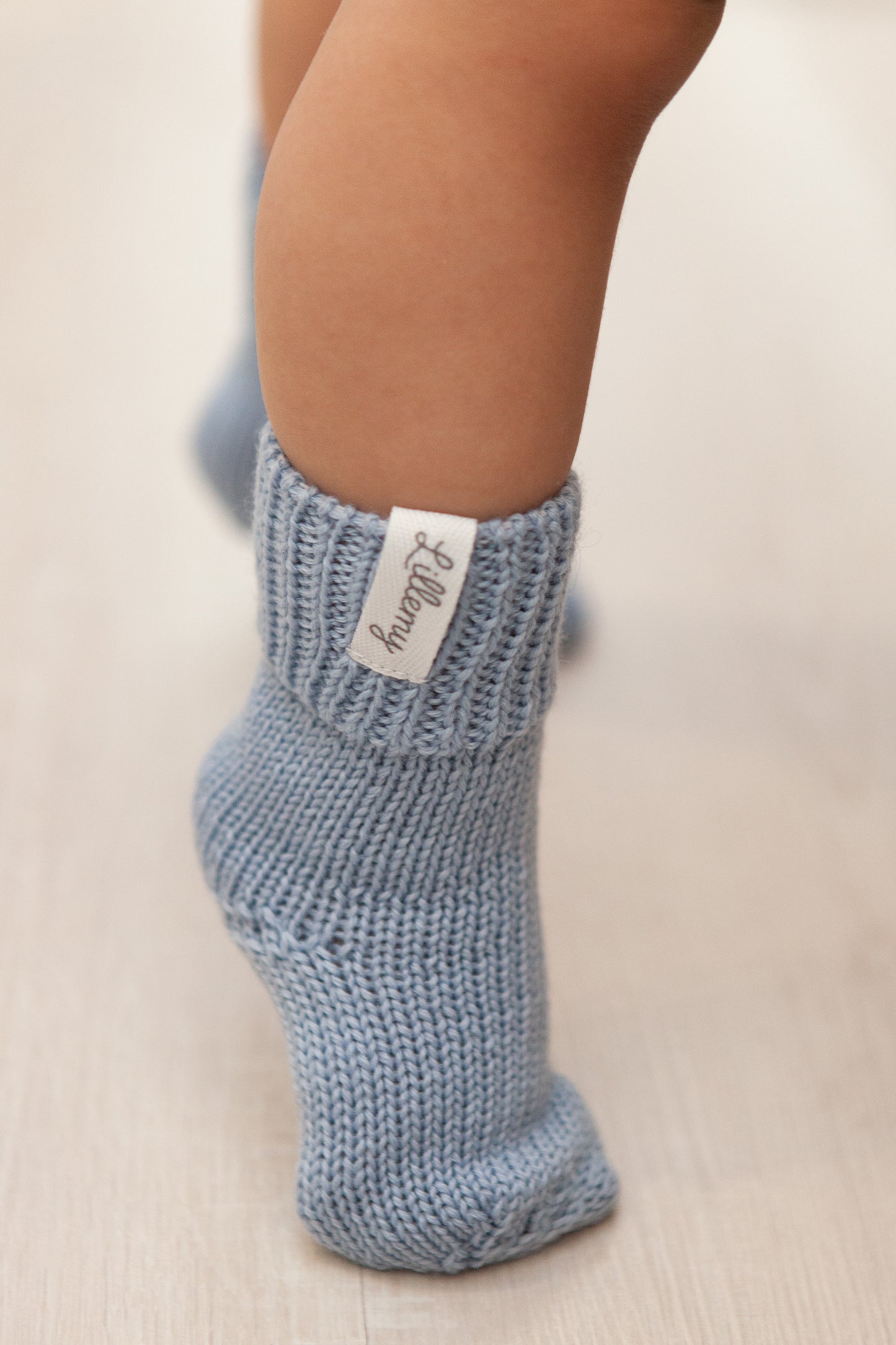 blue merino wool baby socks detail – fine knit, moisture-wicking Italian merino