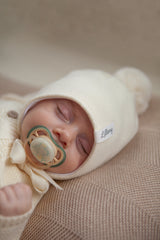 Cream Merino Wool Hat With Pom Pom